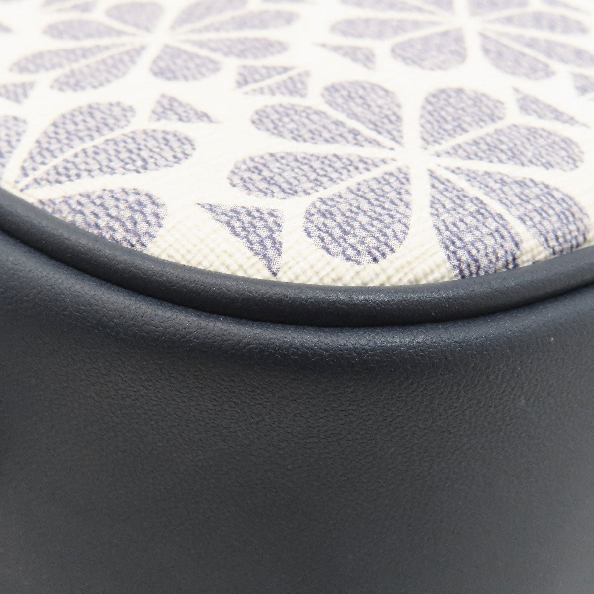 kate spade ケイトスペード フラワーモチーフ ショルダーバッグ PVC レディース 中古