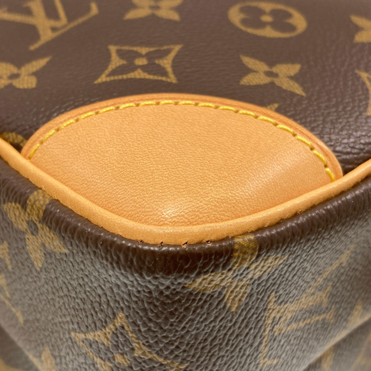 LOUIS VUITTON ルイヴィトン M45236 アマゾン ショルダーバッグ モノグラムキャンバス レディース 中古