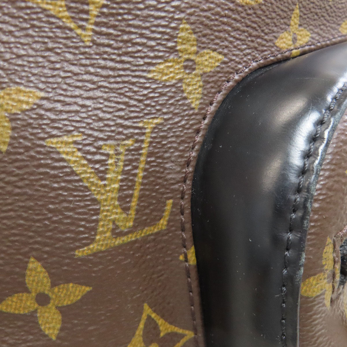 LOUIS VUITTON ルイヴィトン M41530 ジョッシュNV リュック・デイパック モノグラムマカサー レディース 中古