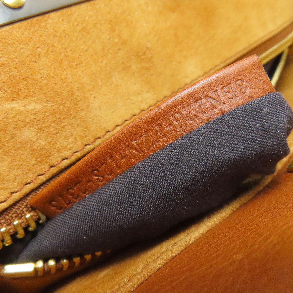 FENDI フェンディ ピーカブー 2WAY ハンドバッグ カーフ レディース 中古