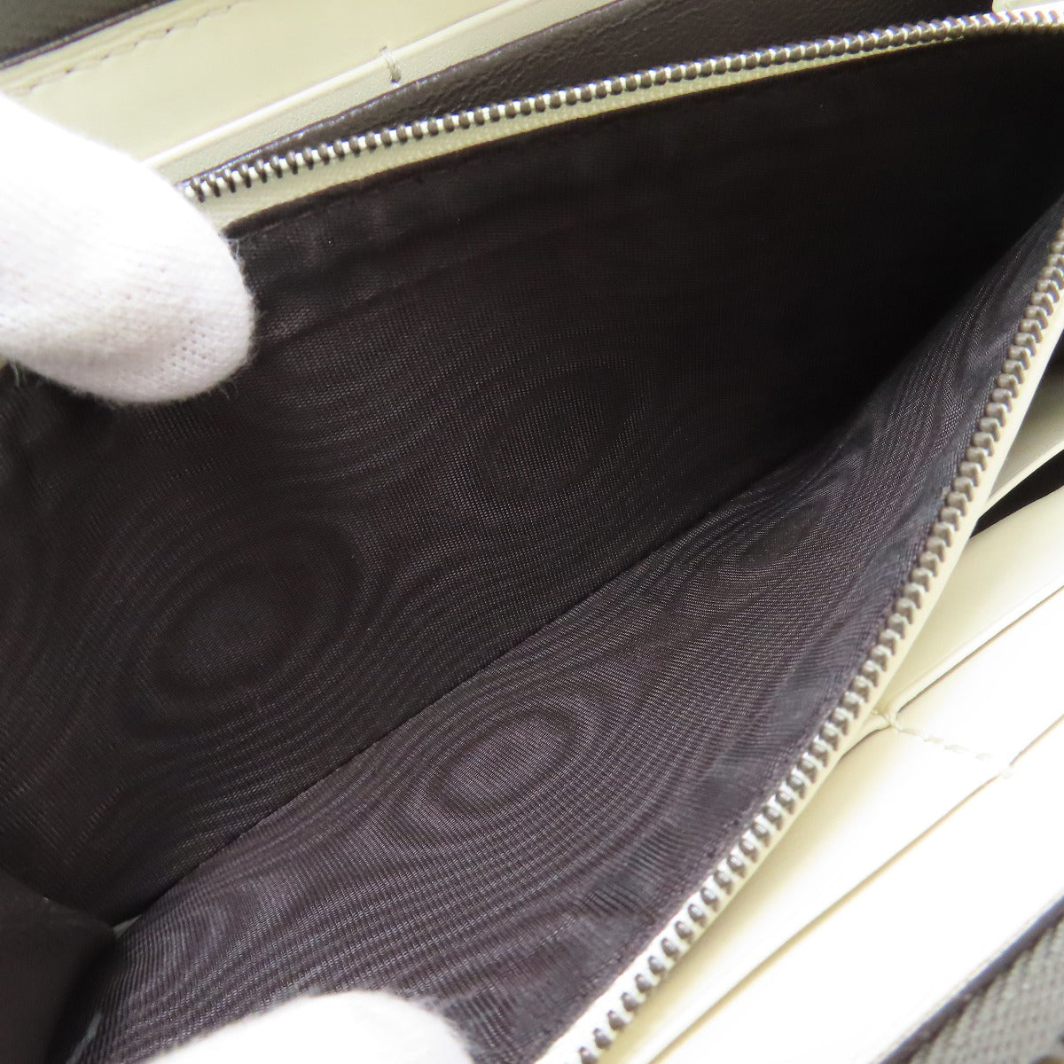 GUCCI グッチ 476069 クイーンマーガレット　ビー 長財布（小銭入れあり） パイソン レディース 中古