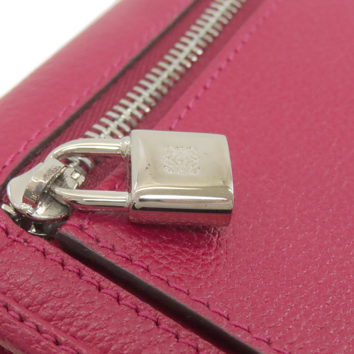 LOEWE ロエベ アナグラム 長財布（小銭入れあり） カーフ レディース 中古