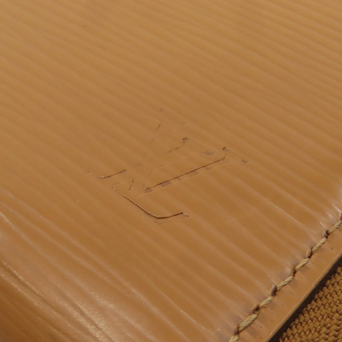 LOUIS VUITTON ルイヴィトン ジッピー・オーガナイザー 長財布（小銭入れあり） エピ レディース 中古