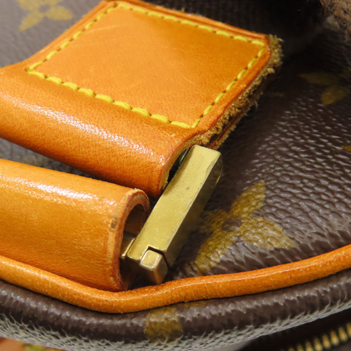 LOUIS VUITTON ルイヴィトン M51132 パックオール サックアド ショルダーバッグ モノグラムキャンバス レディース 中古