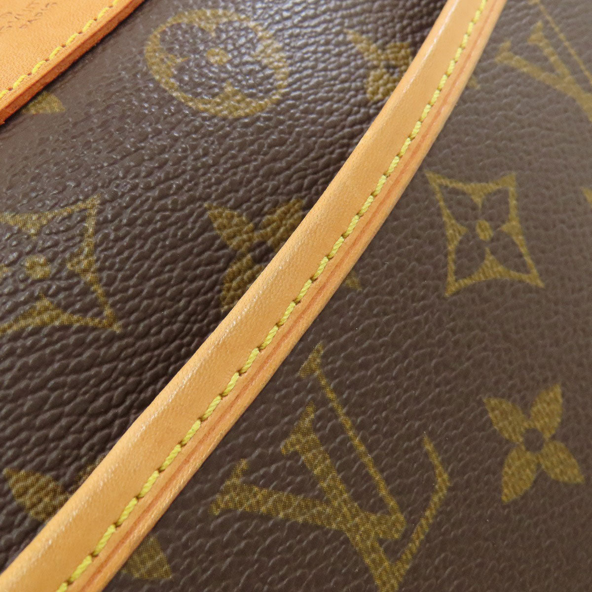LOUIS VUITTON ルイヴィトン M42228 トゥルーヴィル ハンドバッグ モノグラムキャンバス レディース 中古