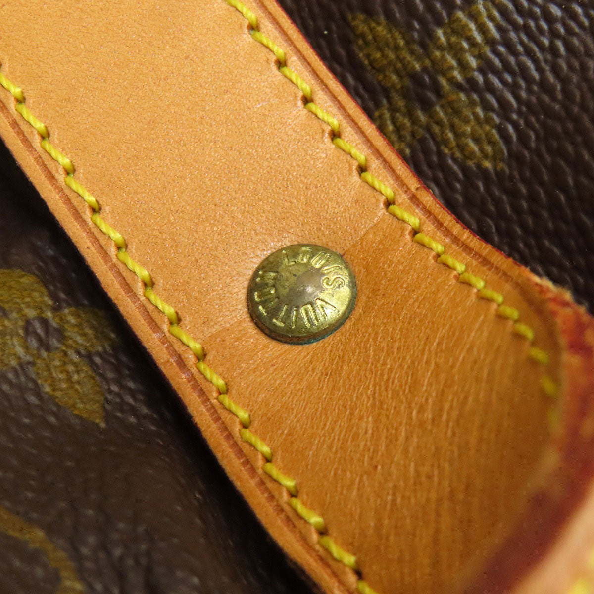 LOUIS VUITTON ルイヴィトン M42254 ソミュール35 ショルダーバッグ モノグラムキャンバス レディース 中古