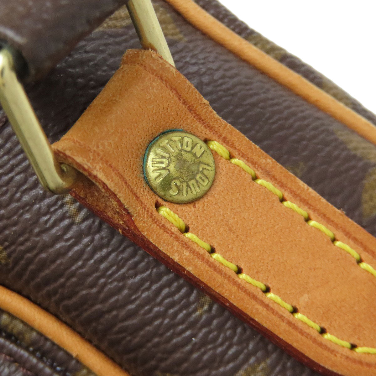 LOUIS VUITTON ルイヴィトン M45236 アマゾン ショルダーバッグ モノグラムキャンバス レディース 中古
