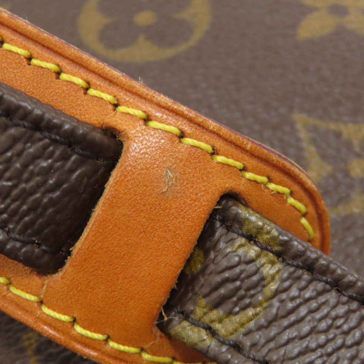 LOUIS VUITTON ルイヴィトン M45236 アマゾン ショルダーバッグ モノグラムキャンバス レディース 中古
