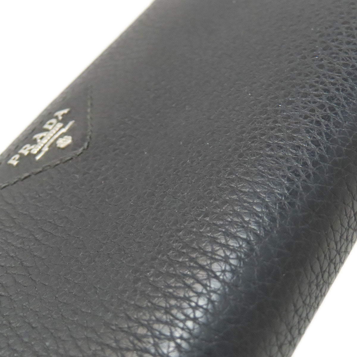 PRADA プラダ トライアングル 長財布（小銭入れあり） レザー レディース 中古