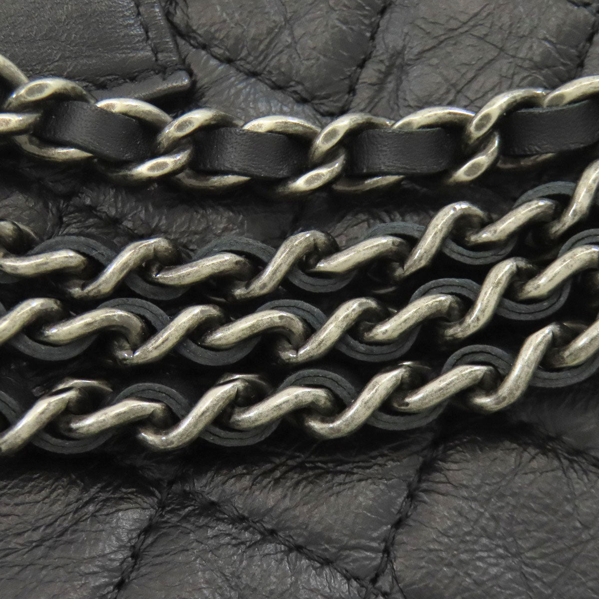 CHANEL シャネル ミニチェーンショルダー マトラッセ シルバー金具 ショルダーバッグ ラムスキン レディース 中古