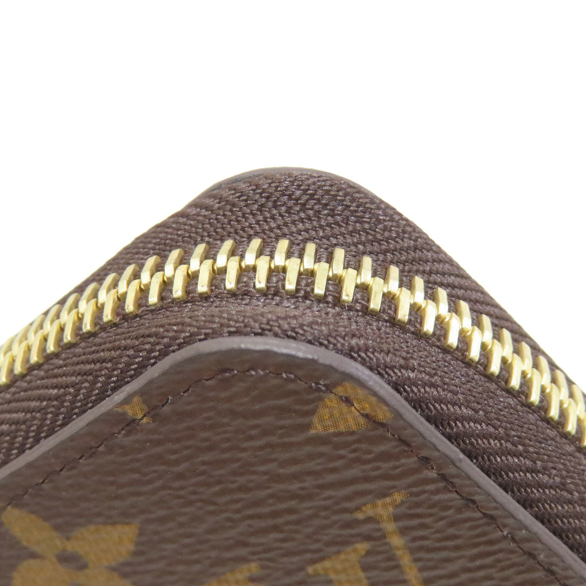LOUIS VUITTON ルイヴィトン M42616 ジッピー・ウォレット 長財布（小銭入れあり） モノグラムキャンバス レディース 中古