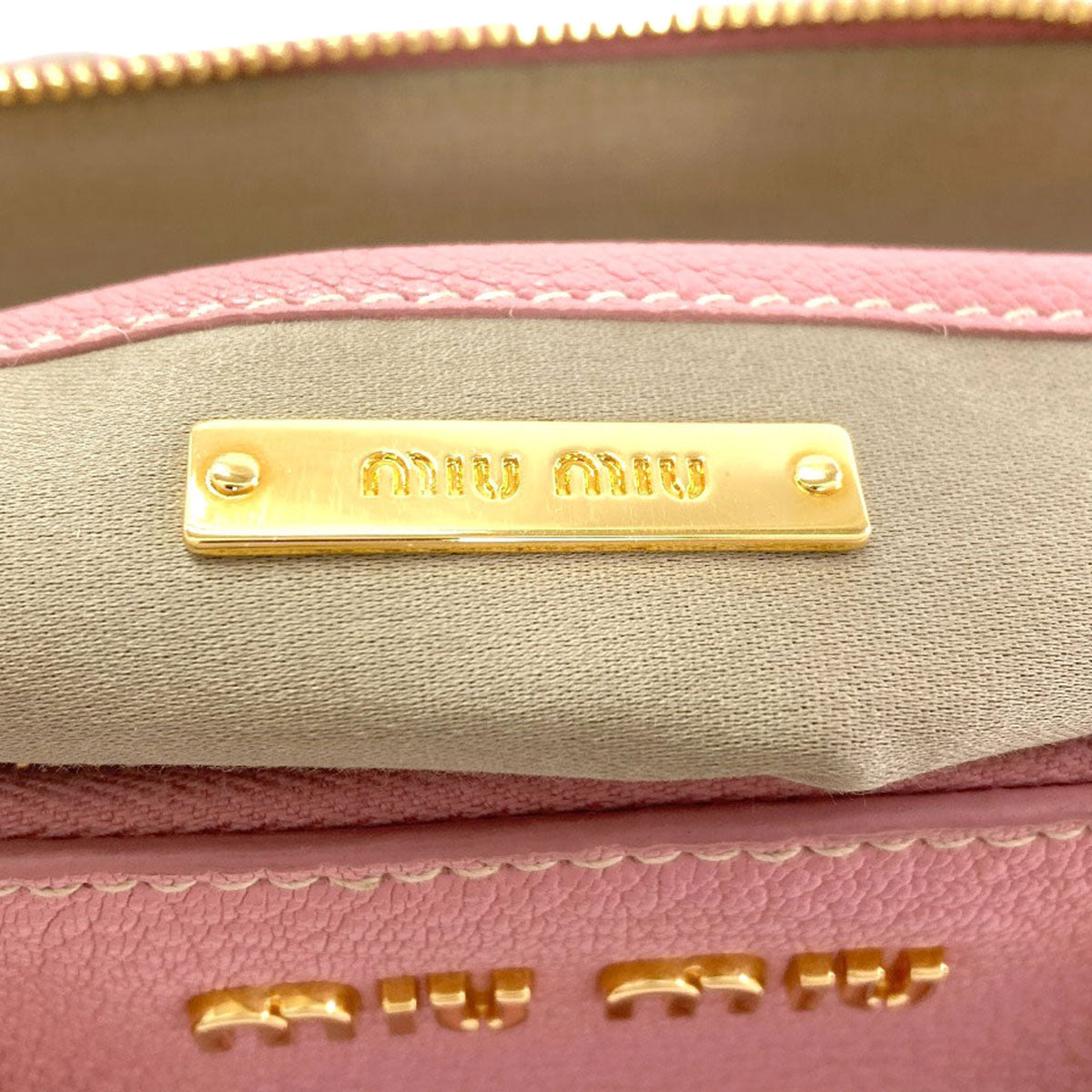 MIUMIU ミュウミュウ マドラス 2WAY ハンドバッグ レザー レディース 中古