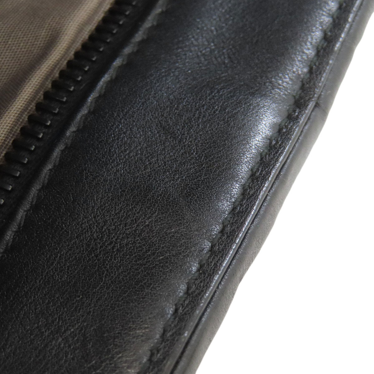 BOTTEGA VENETA ボッテガヴェネタ イントレチャート ショルダーバッグ カーフ レディース 中古