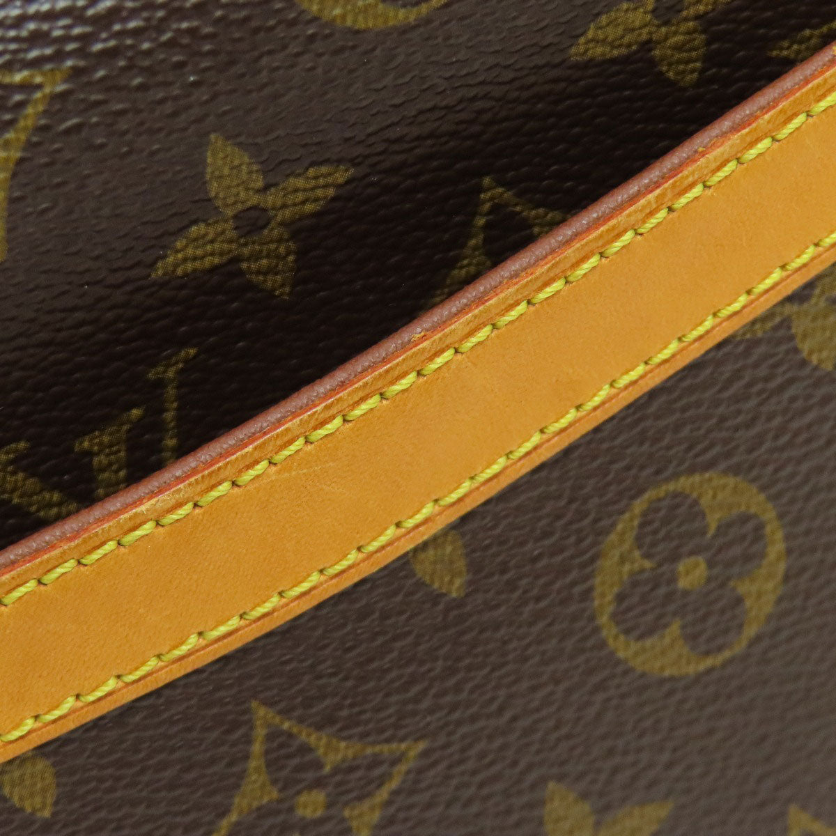 LOUIS VUITTON ルイヴィトン M51221 ブロワ ショルダーバッグ モノグラムキャンバス レディース 中古