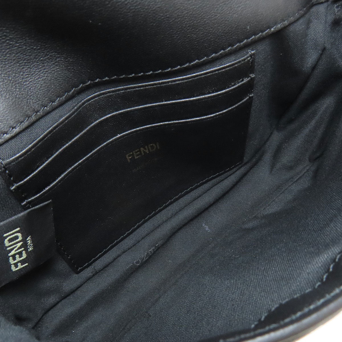 FENDI フェンディ チェーンショルダー ショルダーバッグ カーフ レディース 中古