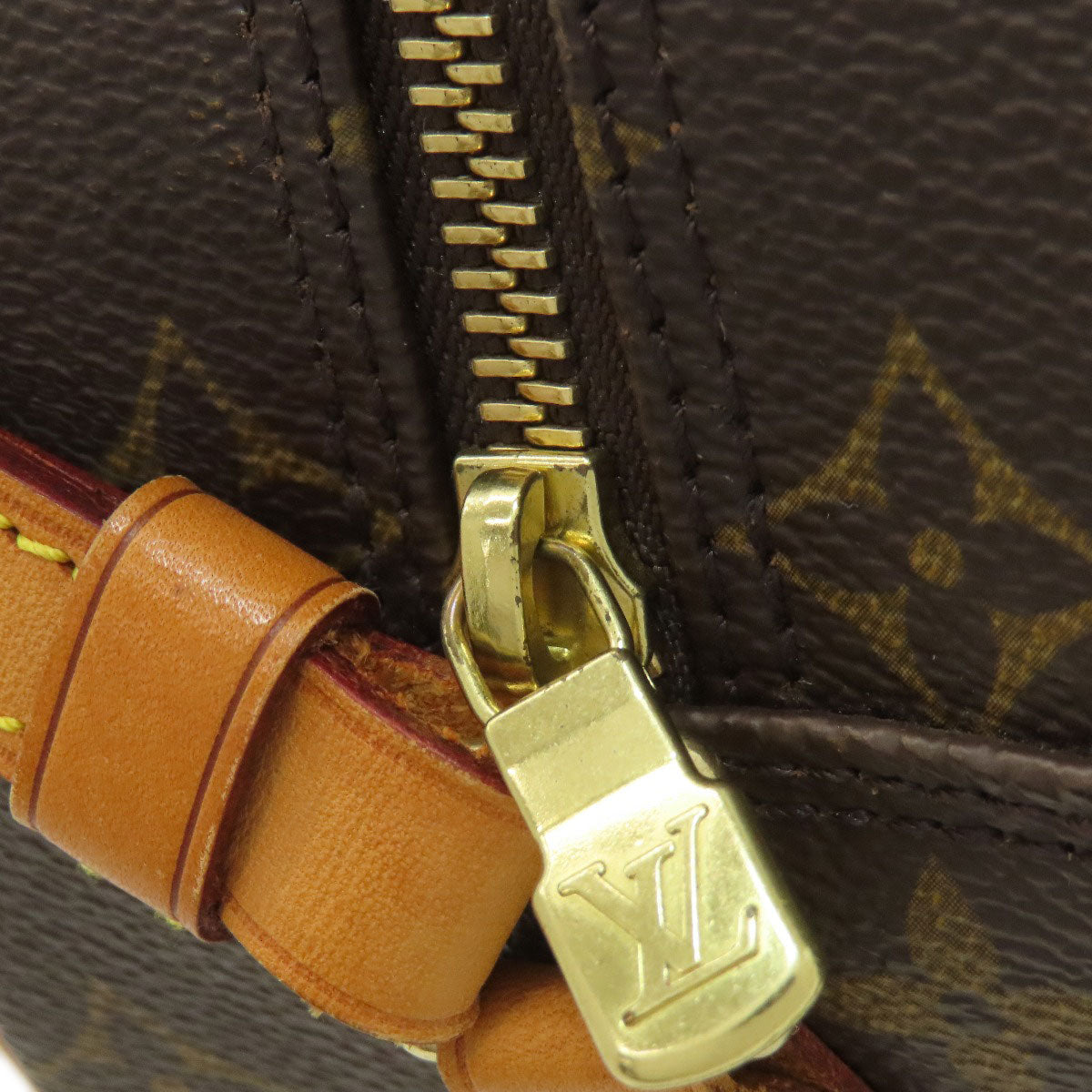 LOUIS VUITTON ルイヴィトン M51221 ブロワ ショルダーバッグ モノグラムキャンバス レディース 中古