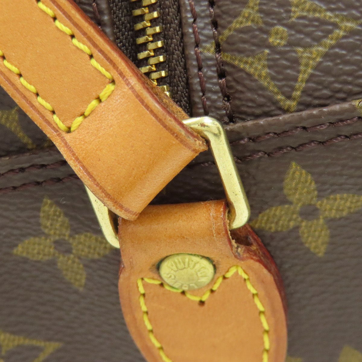 LOUIS VUITTON ルイヴィトン M51221 ブロワ ショルダーバッグ モノグラムキャンバス レディース 中古