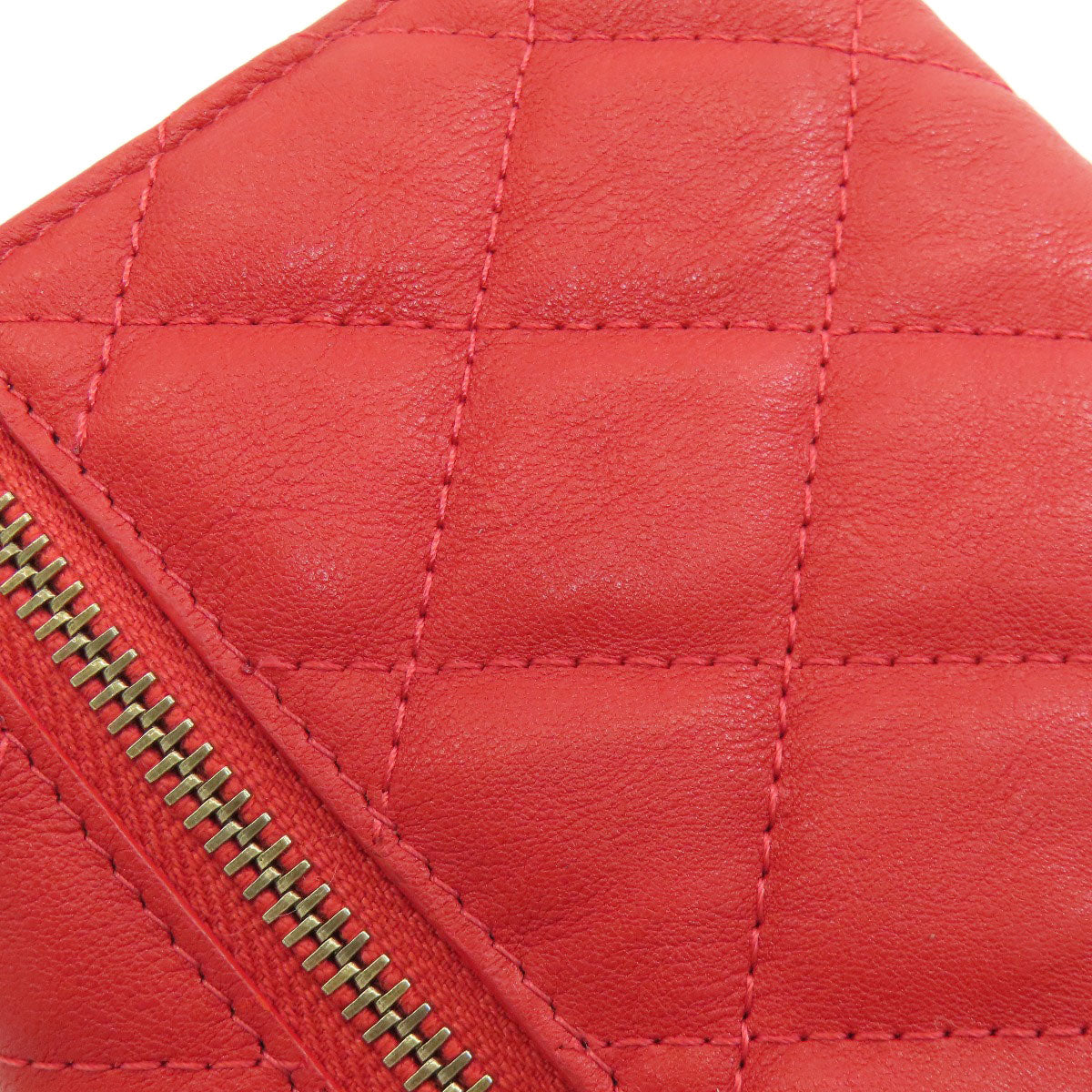 CHANEL シャネル 2.55 マトラッセ コンパクトウォレット ゴールド金具 二つ折り財布（小銭入れあり） カーフ レディース 中古