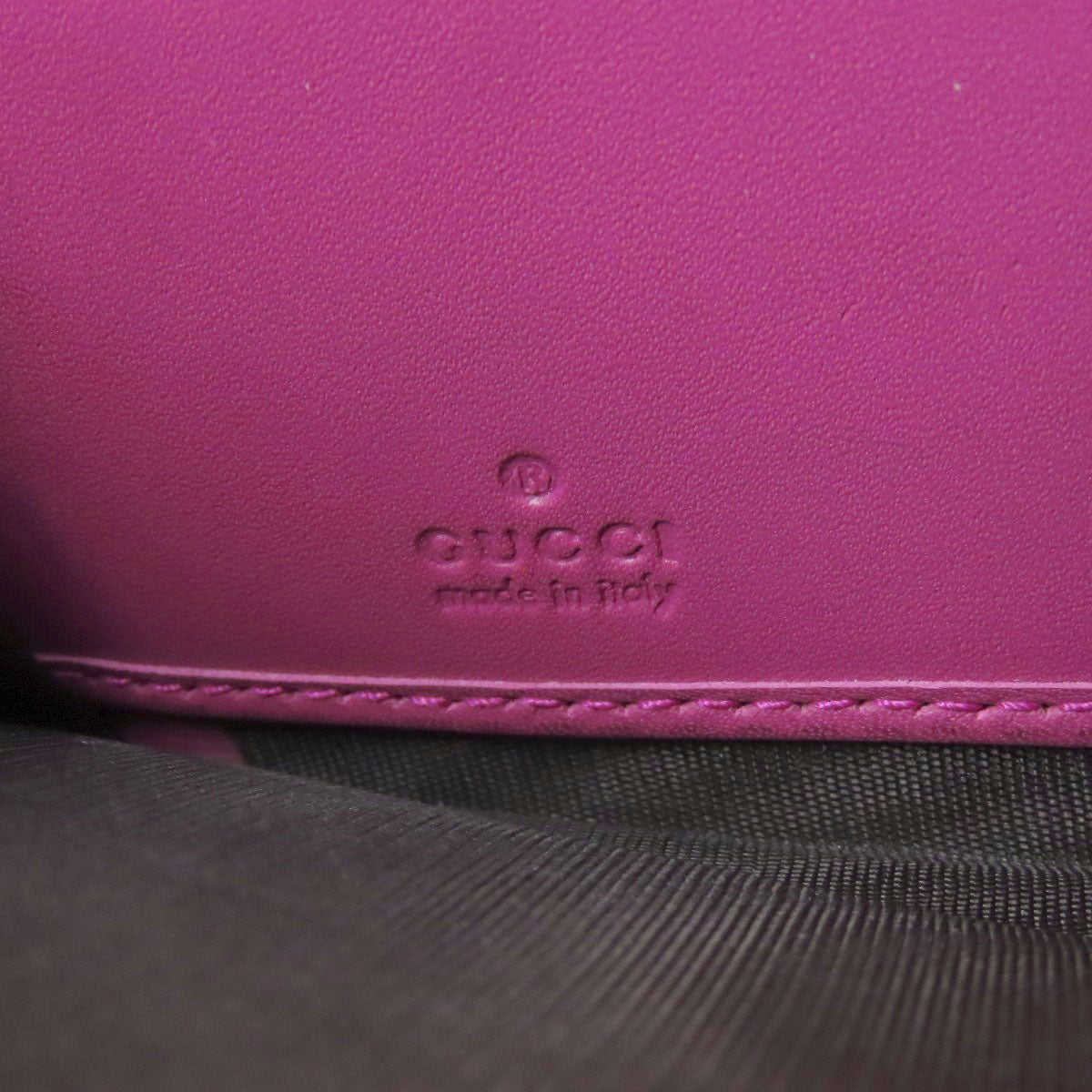 GUCCI グッチ 410102 ロゴ 長財布（小銭入れあり） レザー レディース 中古