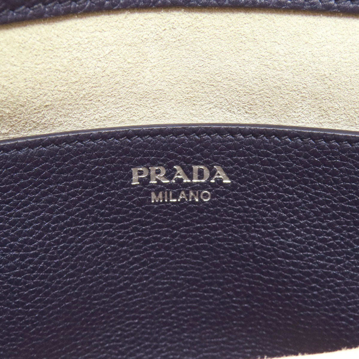 PRADA プラダ トライアングル ワンショルダー ショルダーバッグ カーフ レディース 中古