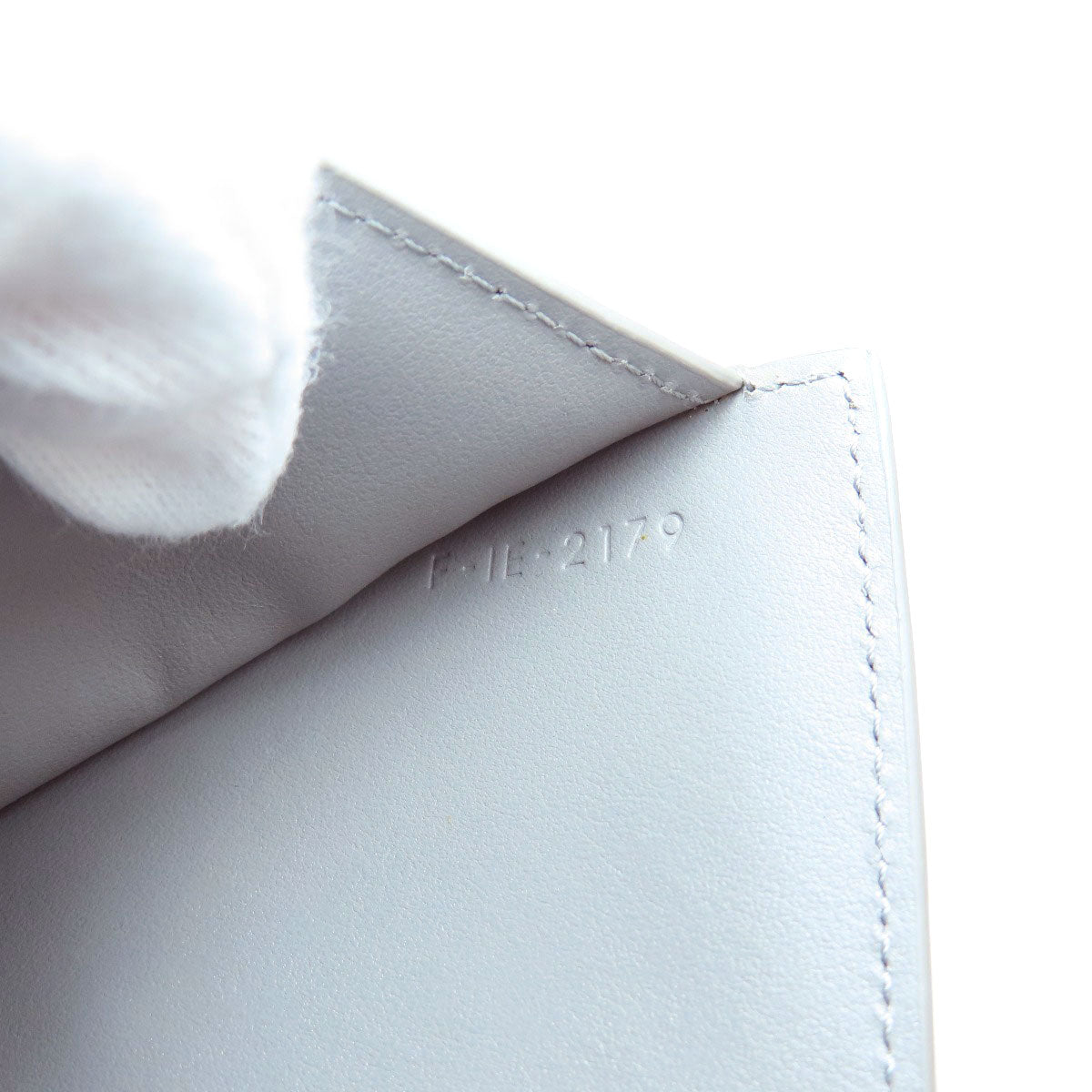 CELINE セリーヌ C金具 二つ折り財布（小銭入れあり） レザー レディース 中古