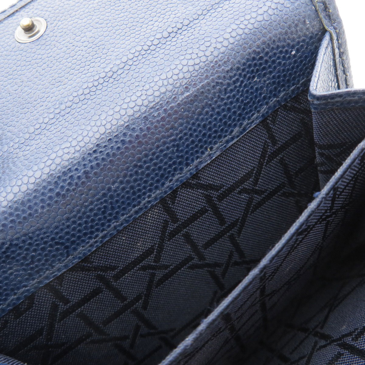 CHRISTIAN DIOR クリスチャンディオール ロゴ金具 二つ折り財布（小銭入れあり） レザー レディース 中古
