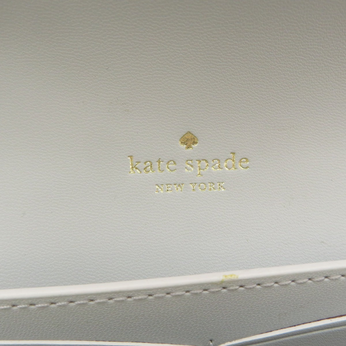 kate spade ケイトスペード チェーンウォレット ロゴモチーフ 長財布（小銭入れあり） レザー レディース 中古