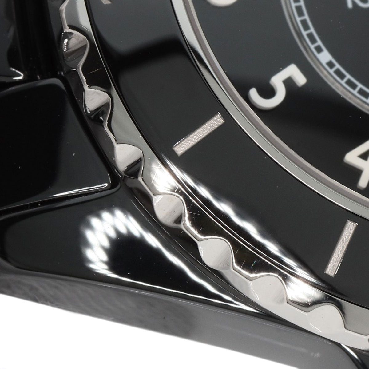CHANEL シャネル H5695 J12 33mm セラミック 腕時計 セラミック レディース 中古