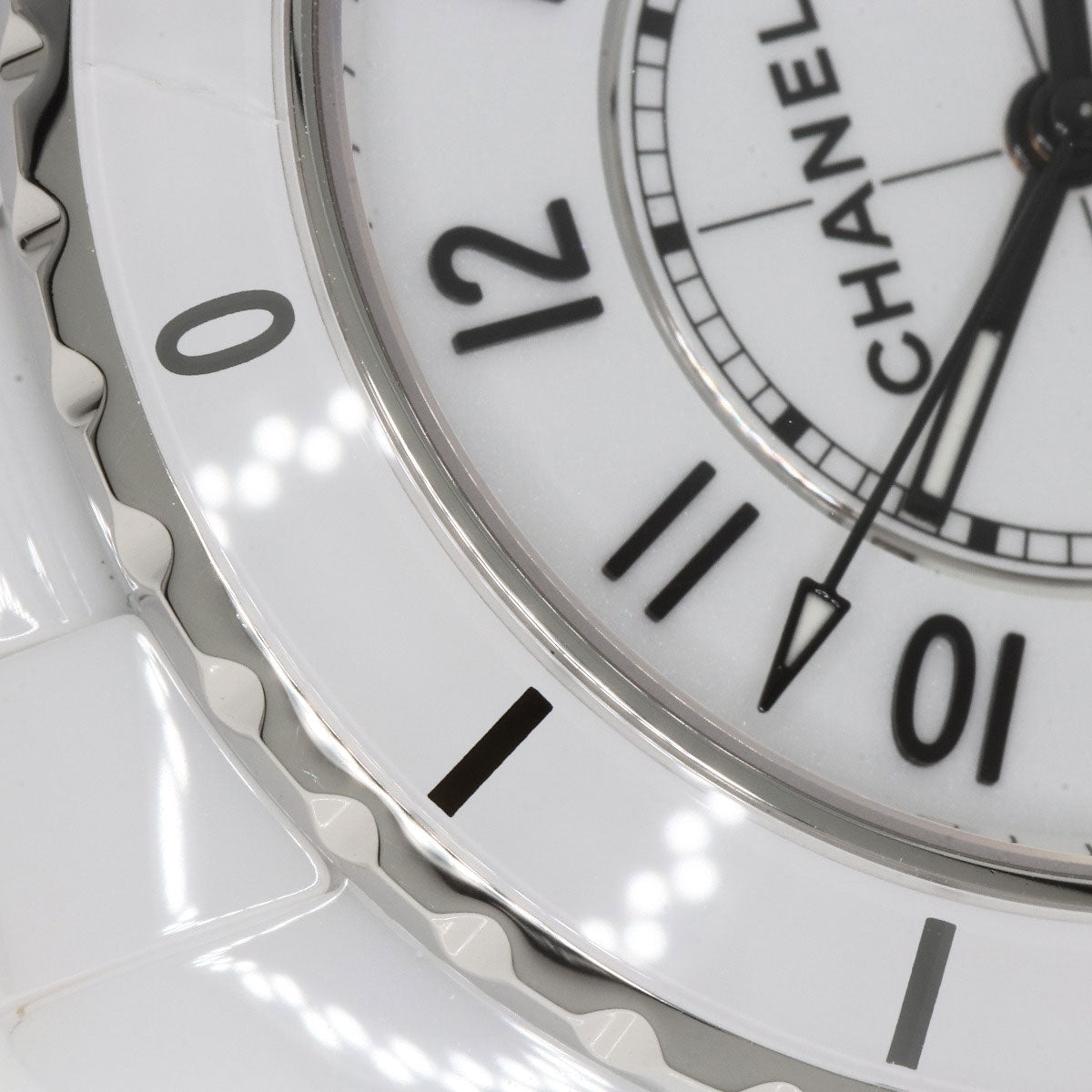 CHANEL シャネル H5700 J12 38mm ホワイト セラミック 腕時計 セラミック メンズ 中古