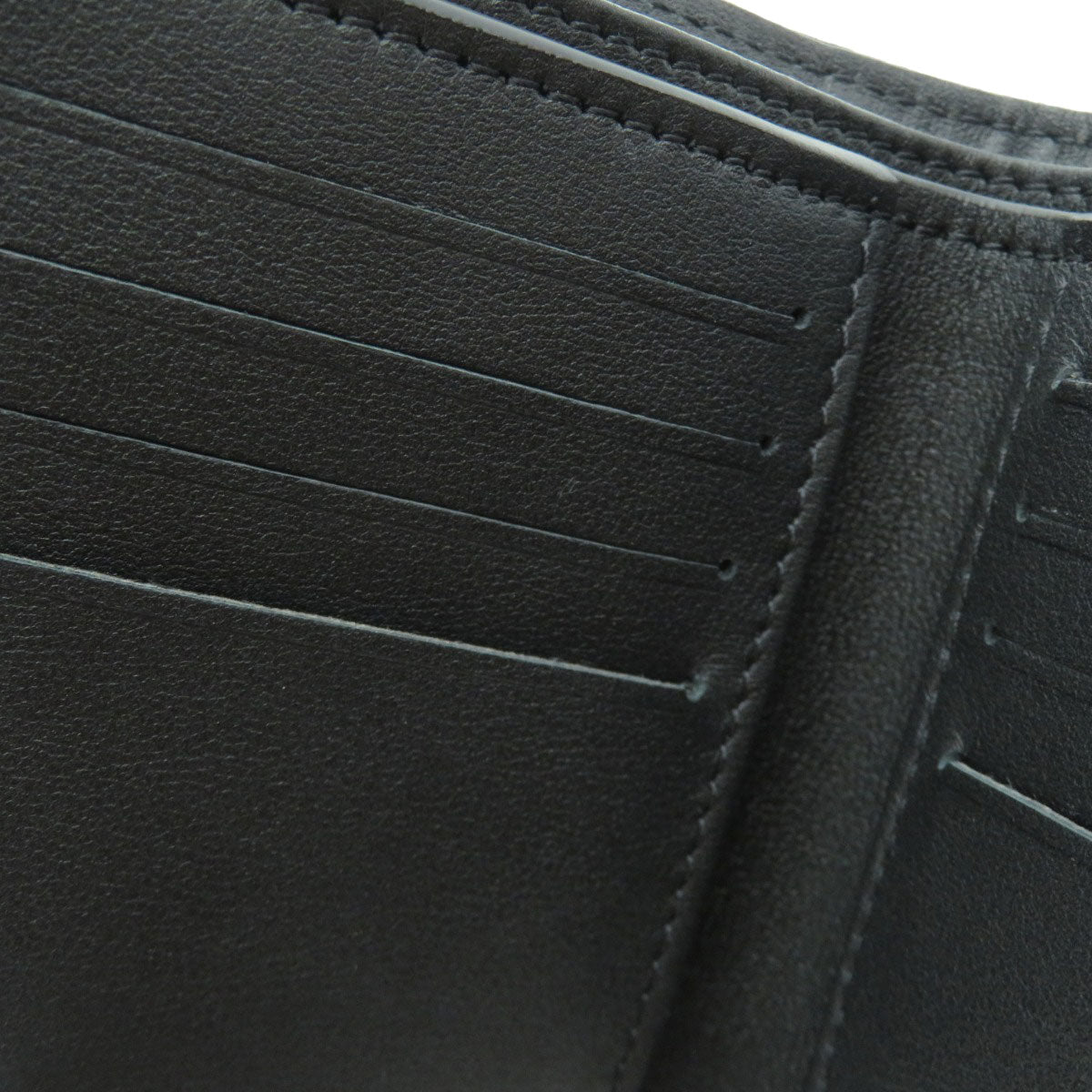 VALENTINO GARAVANI ヴァレンチノガラバーニ 刺繍モチーフ 二つ折り財布（小銭入れなし） ナイロン メンズ 中古