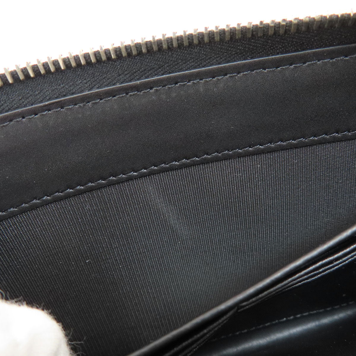 VALENTINO GARAVANI ヴァレンチノガラバーニ ロゴ 長財布（小銭入れあり） レザー レディース 中古