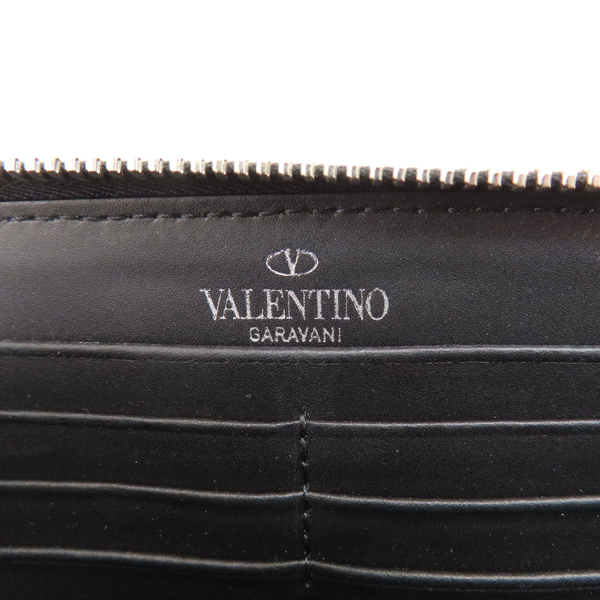 VALENTINO GARAVANI ヴァレンチノガラバーニ ロゴ 長財布（小銭入れあり） レザー レディース 中古