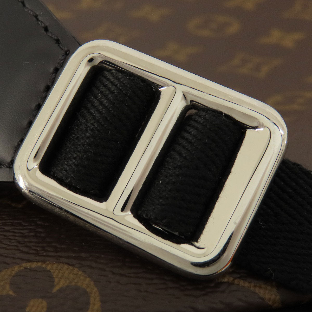 LOUIS VUITTON ルイヴィトン M41530 ジョッシュ モノグラム リュック・デイパック モノグラムキャンバス メンズ 中古