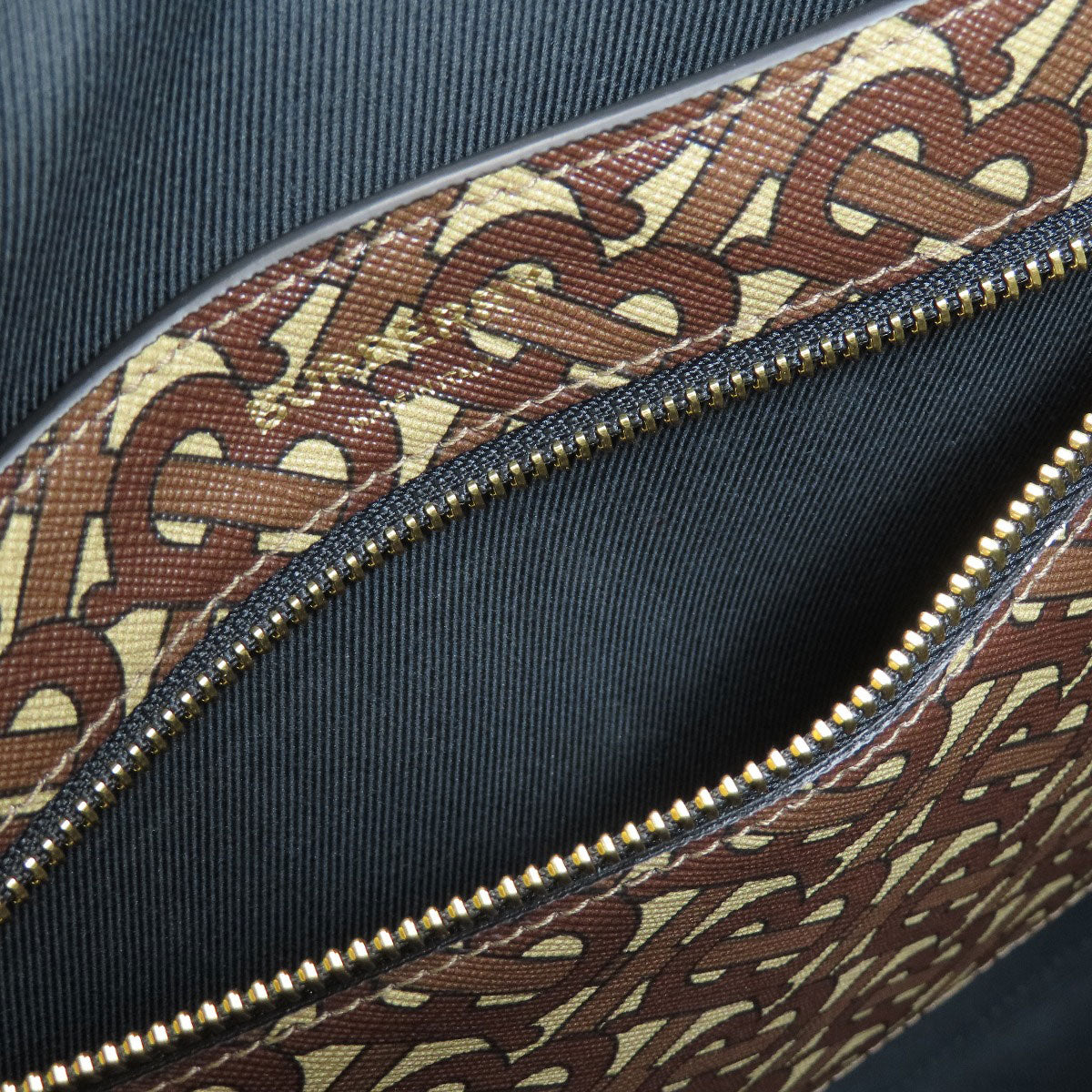 BURBERRY バーバリー Bロゴ トートバッグ PVC レディース 中古