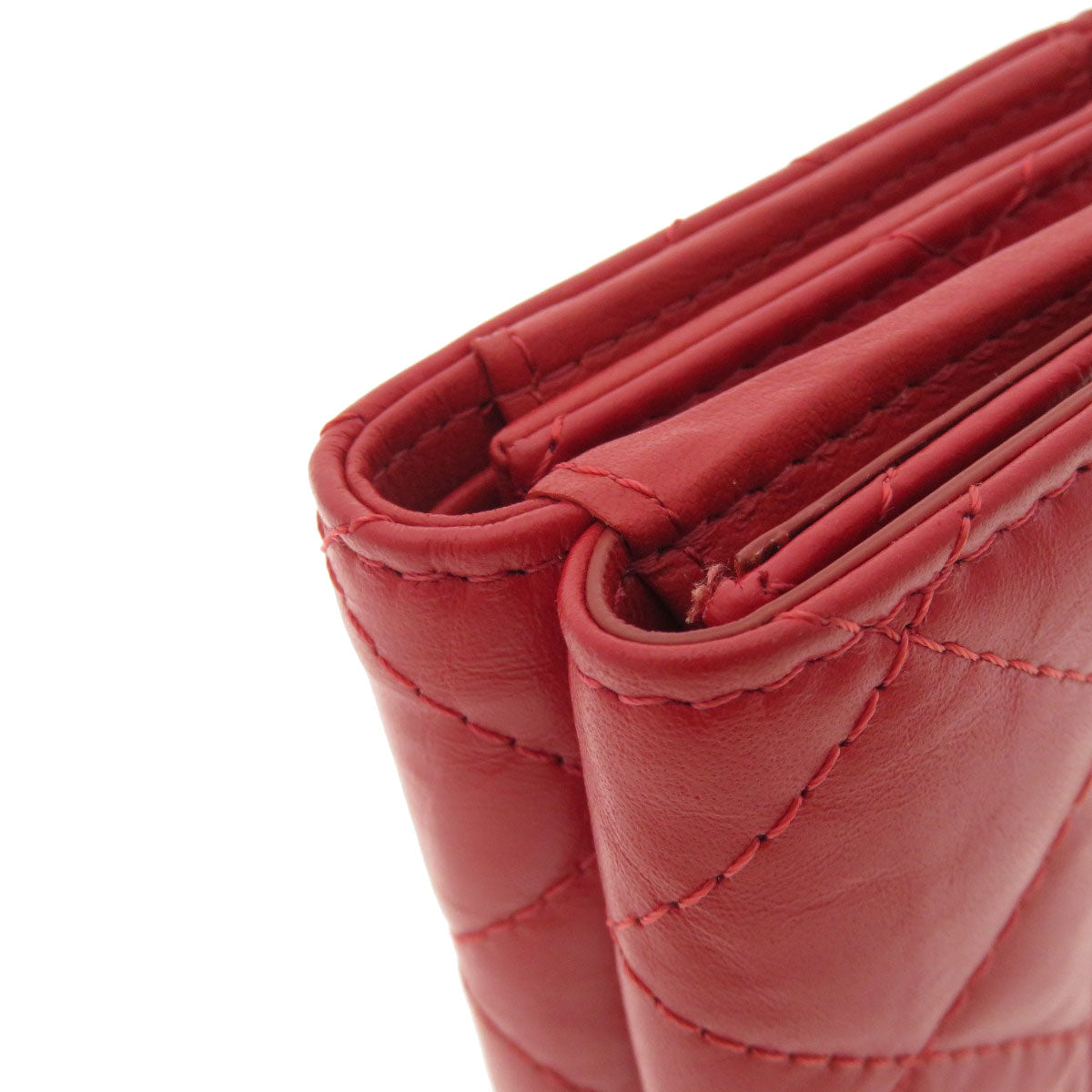 CHANEL シャネル 三つ折り コンパクトウォレット マトラッセ 二つ折り財布（小銭入れあり） カーフ レディース 中古