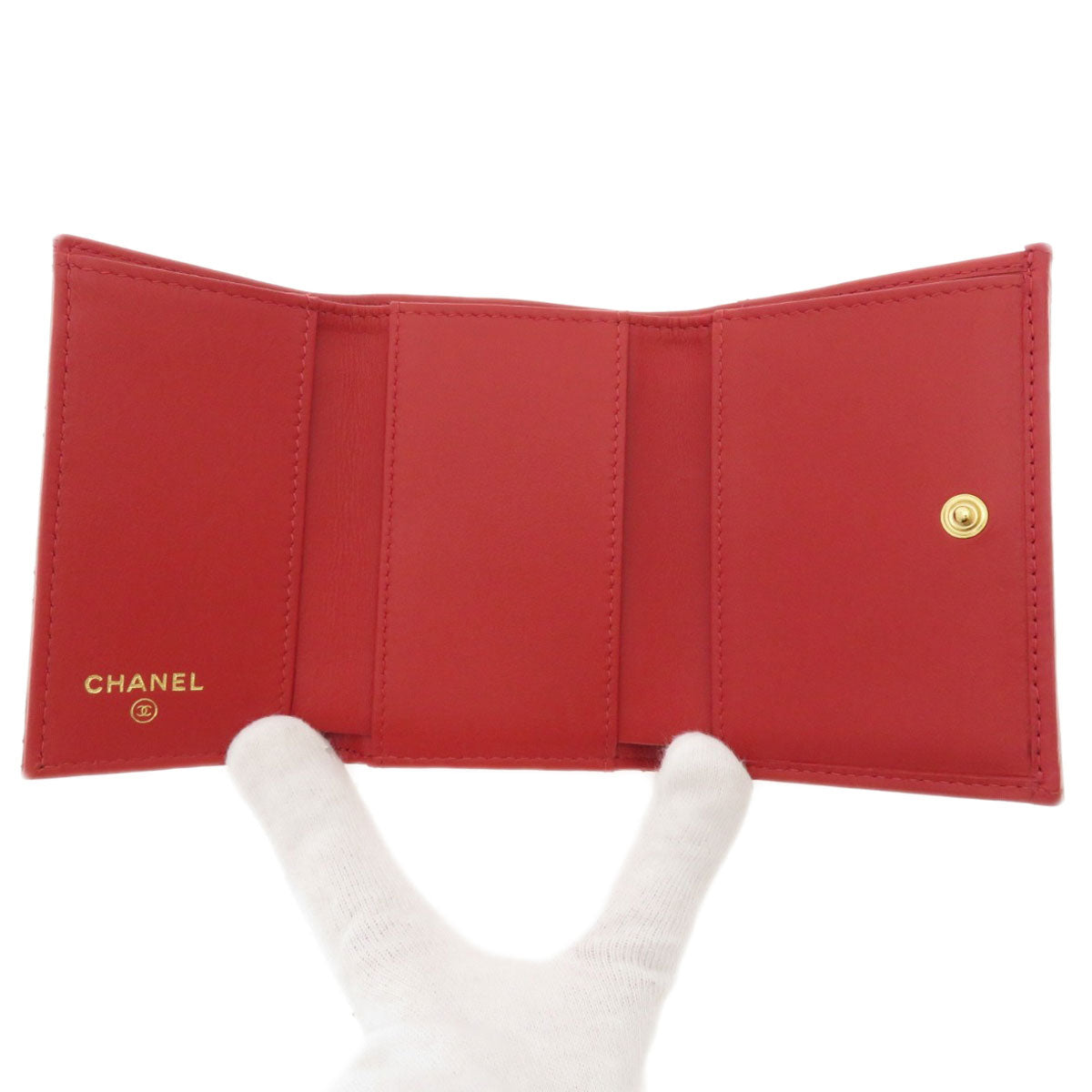 CHANEL シャネル 三つ折り コンパクトウォレット マトラッセ 二つ折り財布（小銭入れあり） カーフ レディース 中古