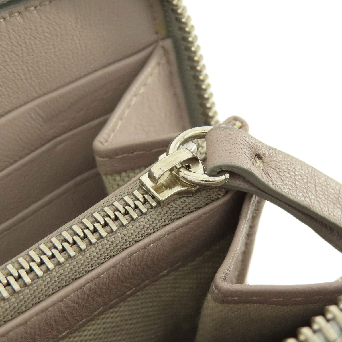 Jimmy Choo ジミーチュウ ロゴ 長財布（小銭入れあり） レザー レディース 中古