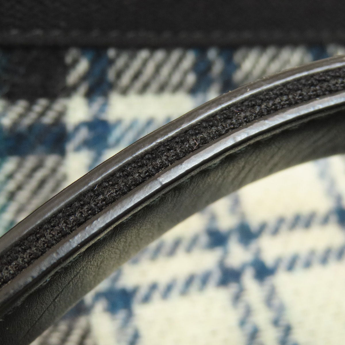BALENCIAGA バレンシアガ 339933 ネイビーカバス チェック柄 ハンドバッグ ウール レディース 中古