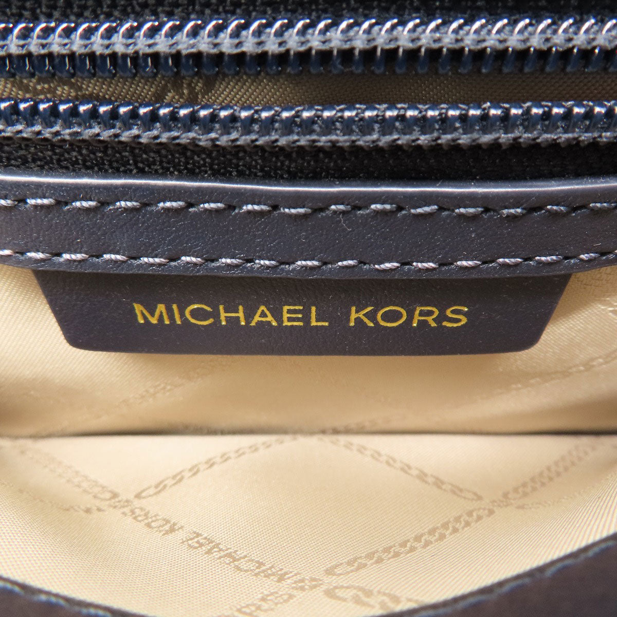 Michael Kors マイケルコース ロゴ ショルダーバッグ レザー レディース 中古