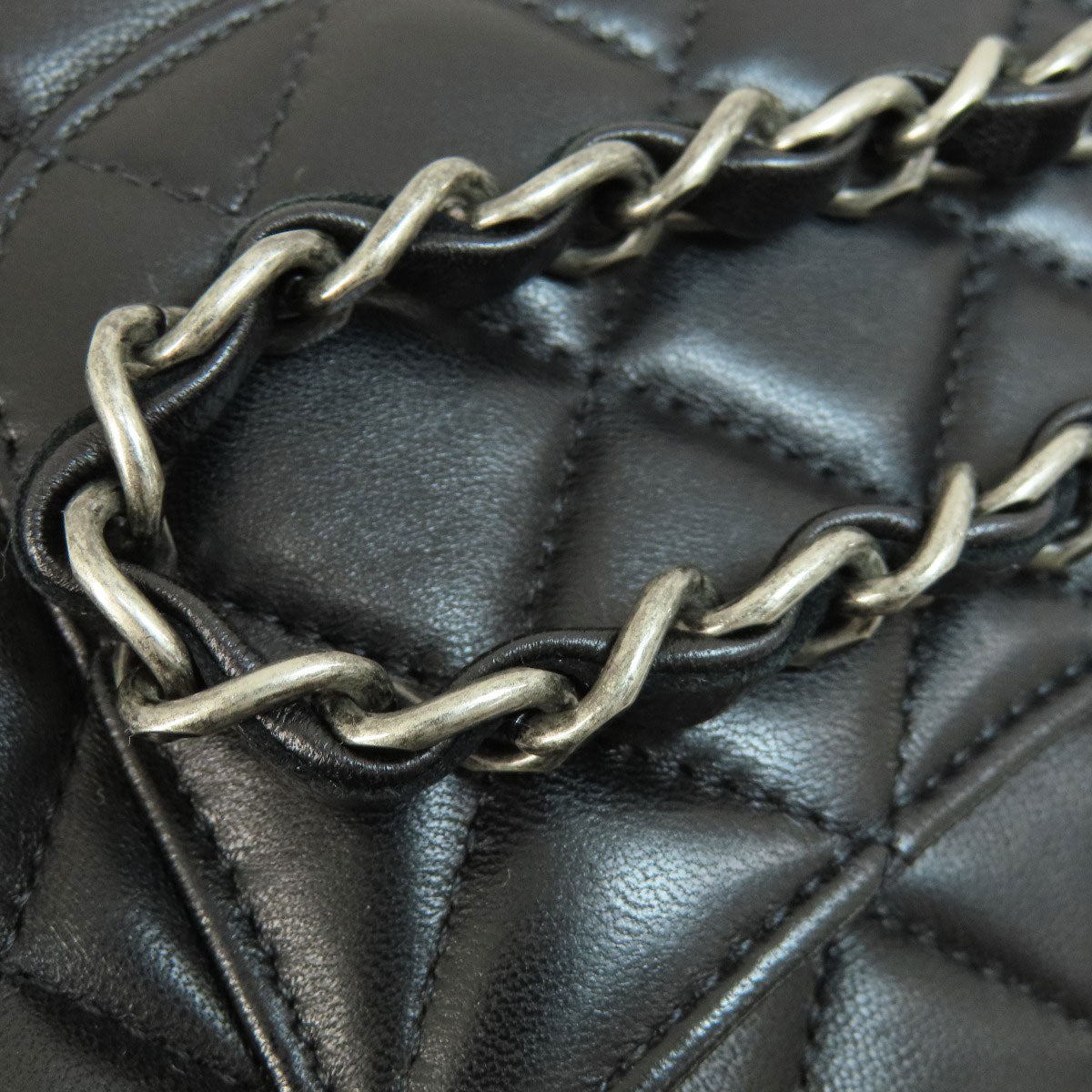 CHANEL シャネル チェーンショルダー マトラッセ シルバー金具 ショルダーバッグ ラムスキン レディース 中古