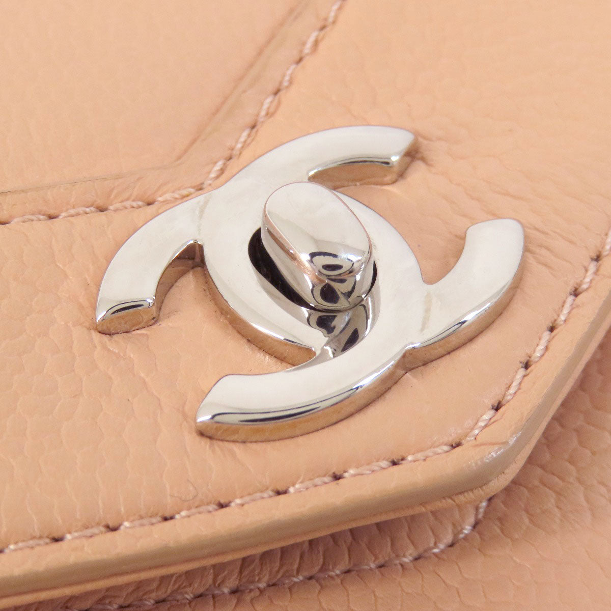 CHANEL シャネル チェーンショルダー マトラッセ シルバー金具 ショルダーバッグ グレインド カーフスキン レディース 中古