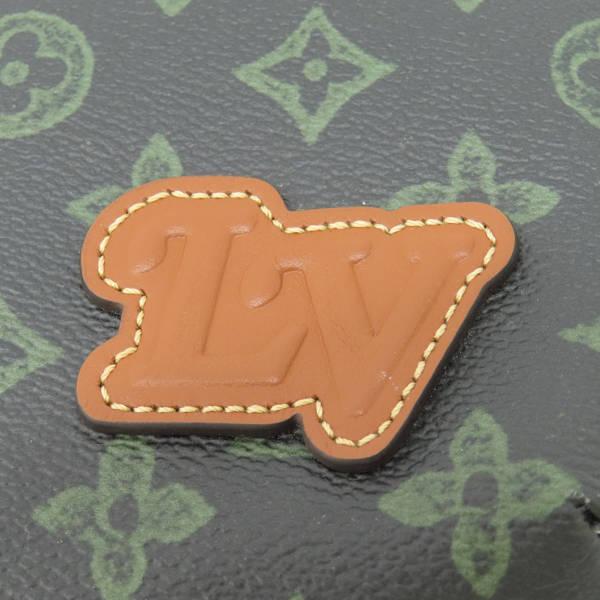 LOUIS VUITTON ルイヴィトン M46344 アヴェニュー・スリングバッグ モノグラムレコード ボディバッグ モノグラムキャンバス レディース 中古
