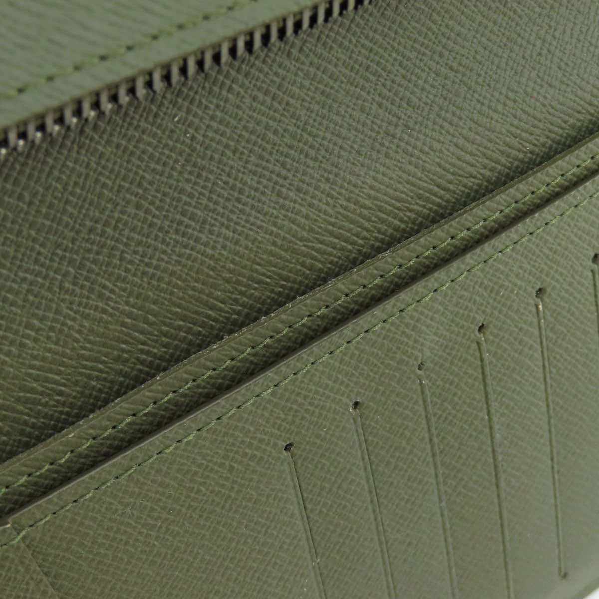 LOUIS VUITTON ルイヴィトン M69260 ポルトフォイユ・ブラザ ガストンラベル モノグラムエクリプス 長財布（小銭入れあり） モノグラムエクリプス メンズ 中古