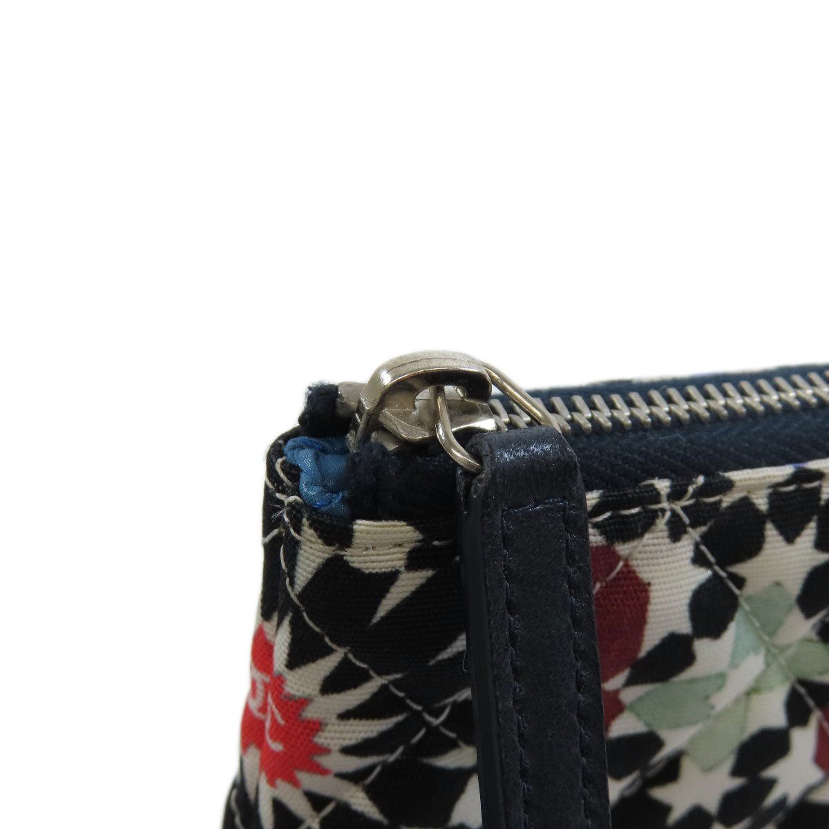 CHANEL シャネル A82074 ココマーク 花モチーフ シルバー金具 アクセサリーポーチ キャンバス レディース 中古
