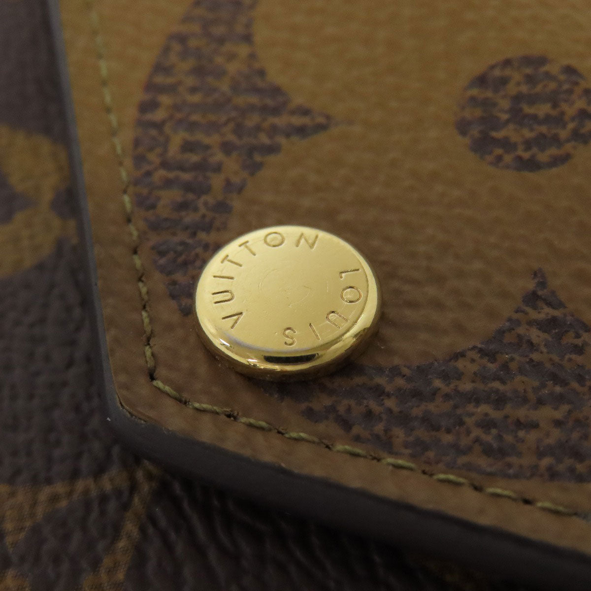 LOUIS VUITTON ルイヴィトン M80725 ゾエ 二つ折り財布（小銭入れあり） モノグラムリバース レディース 中古