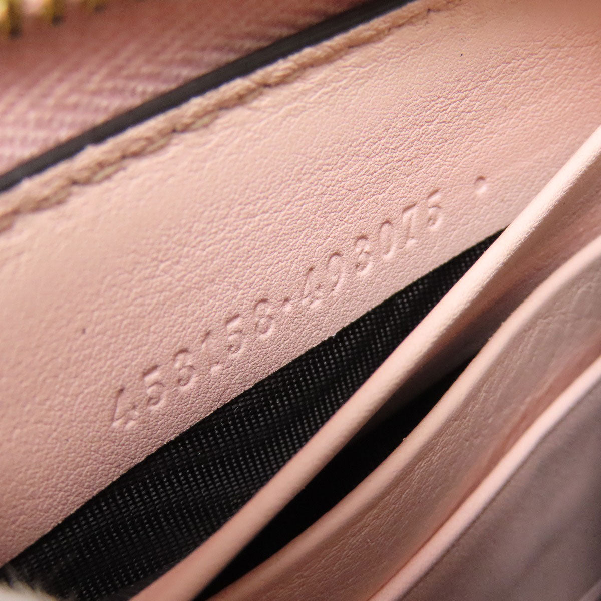 GUCCI グッチ 453158 ロゴ 長財布（小銭入れあり） レザー レディース 中古