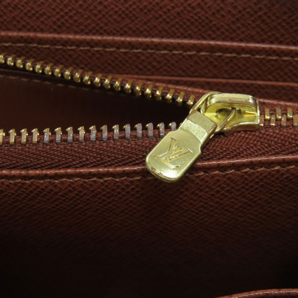 LOUIS VUITTON ルイヴィトン M42616 ジッピー・ウォレット 長財布（小銭入れあり） ダミエキャンバス レディース 中古