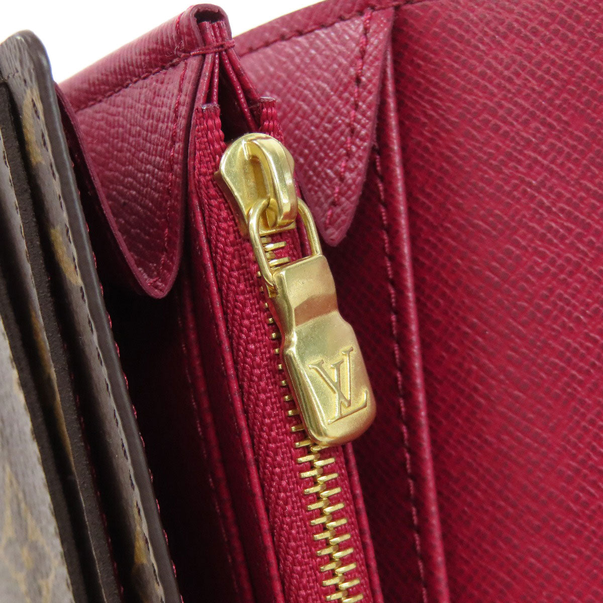LOUIS VUITTON ルイヴィトン M62234 ポルトフォイユ・サラ 長財布（小銭入れあり） モノグラムキャンバス レディース 中古
