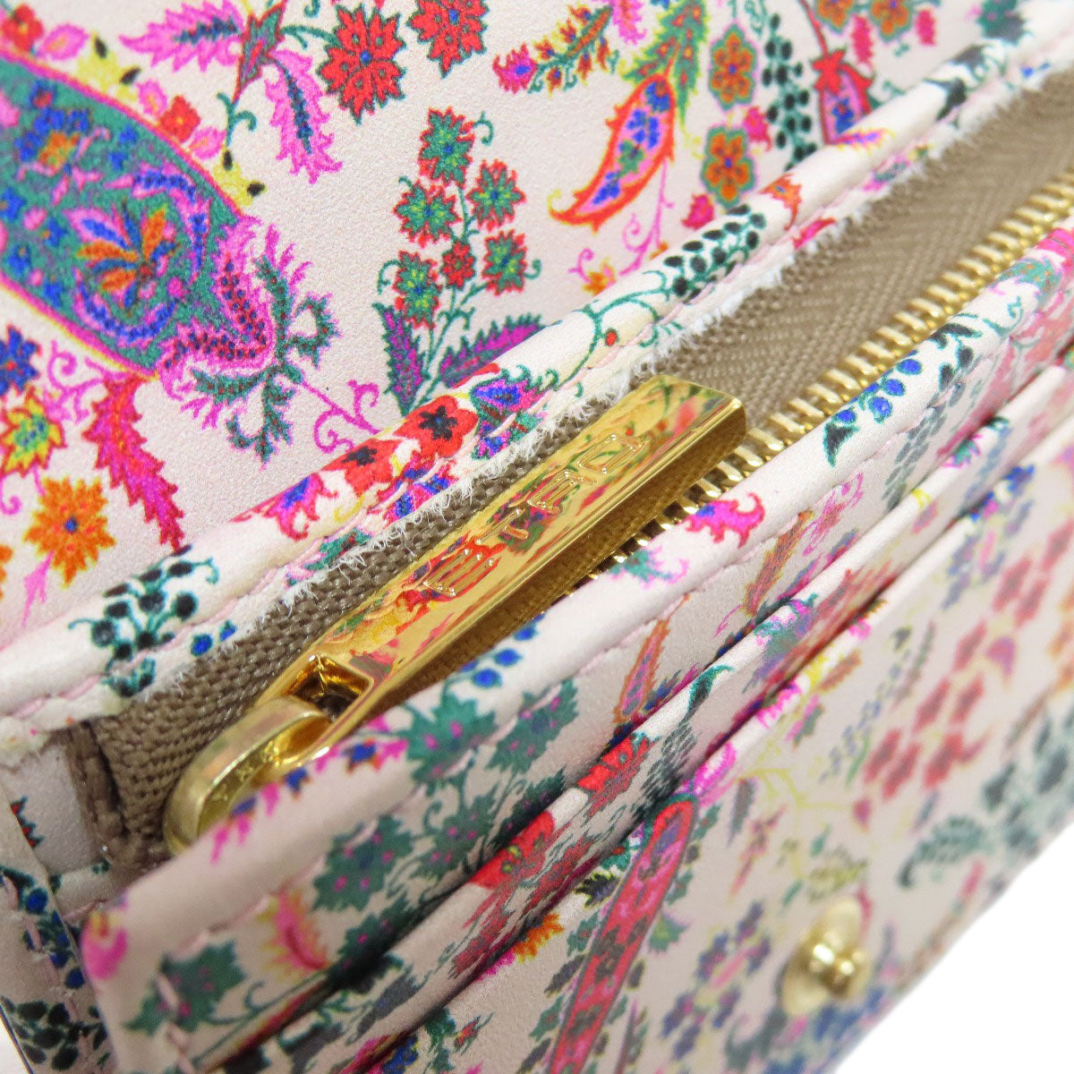 ETRO エトロ クロコ型押し 二つ折り財布（小銭入れあり） レザー レディース 中古
