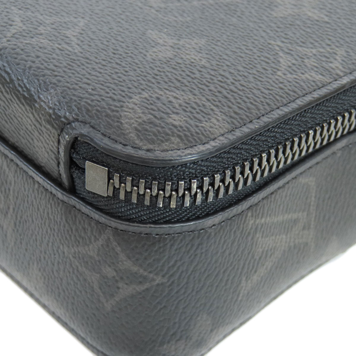 LOUIS VUITTON ルイヴィトン M81260 アルファ・ウェアラブル ショルダーバッグ モノグラムエクリプス メンズ 中古